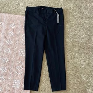 Women’s black skinny pants